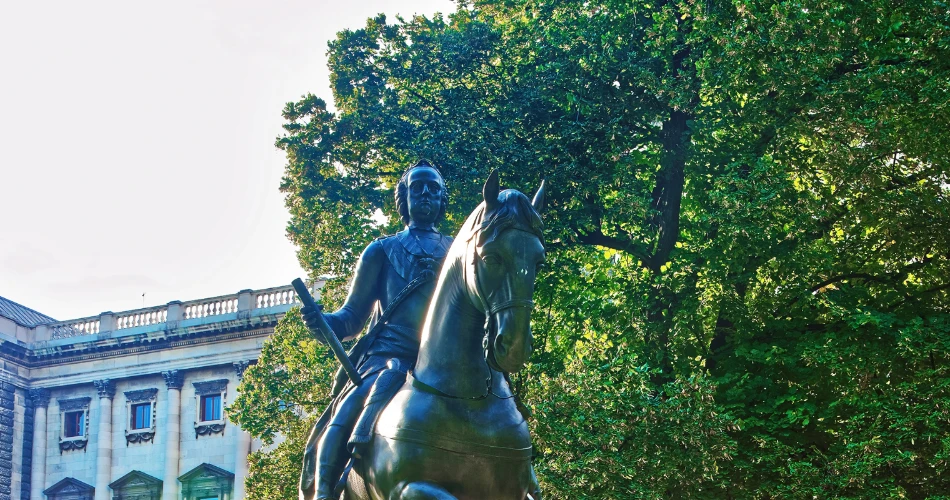 Burggarten Viyana. Şehirdeki İmparatorluk Bahçeleri